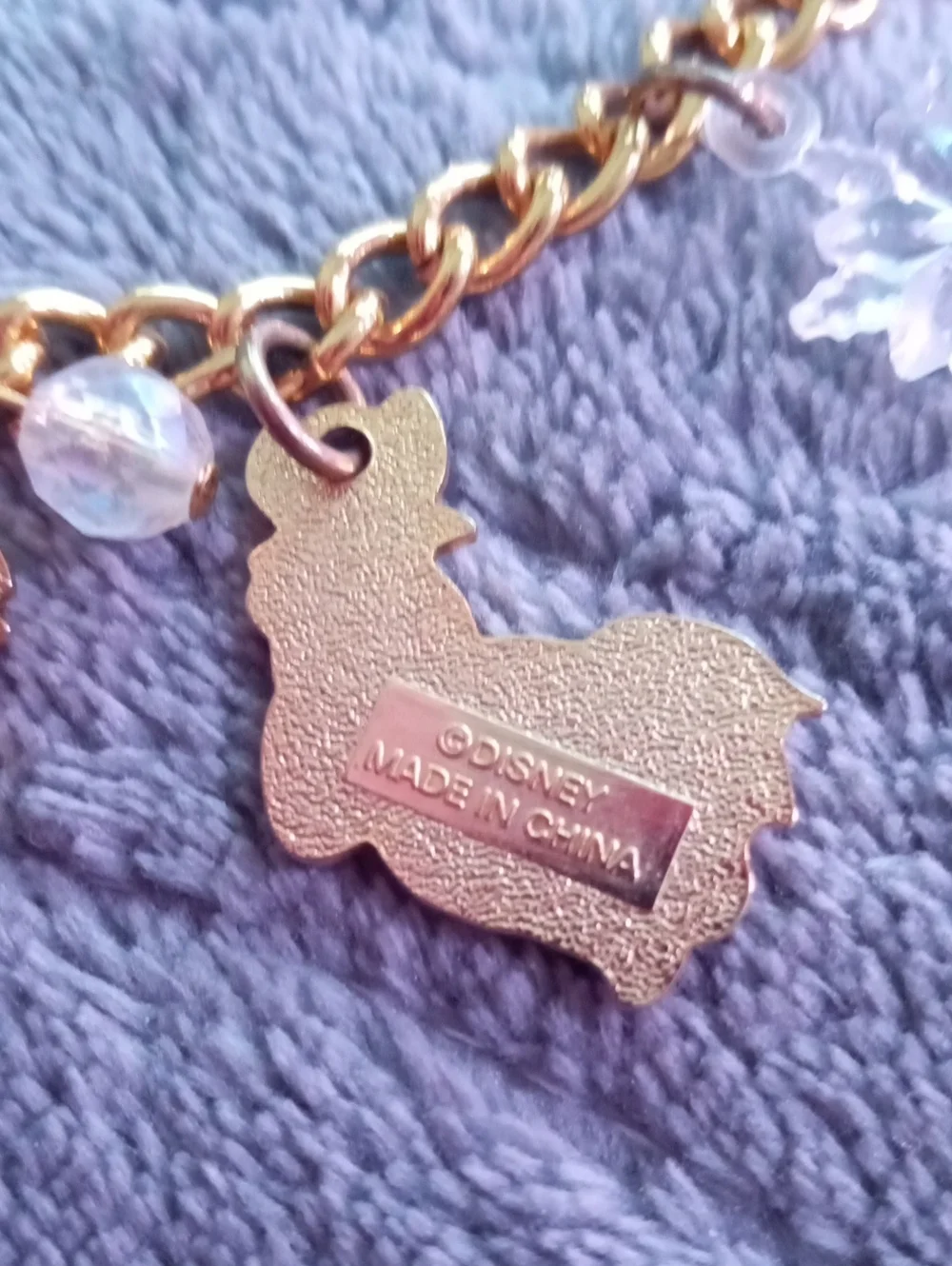 CHILDS WINNIE THE POOH AND FRIENDS CHRISTMAS BRACELET